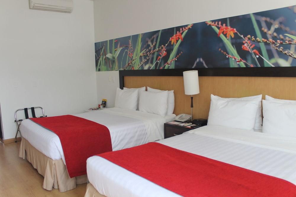 Mi Hotel Sandiego Medellin Exterior photo