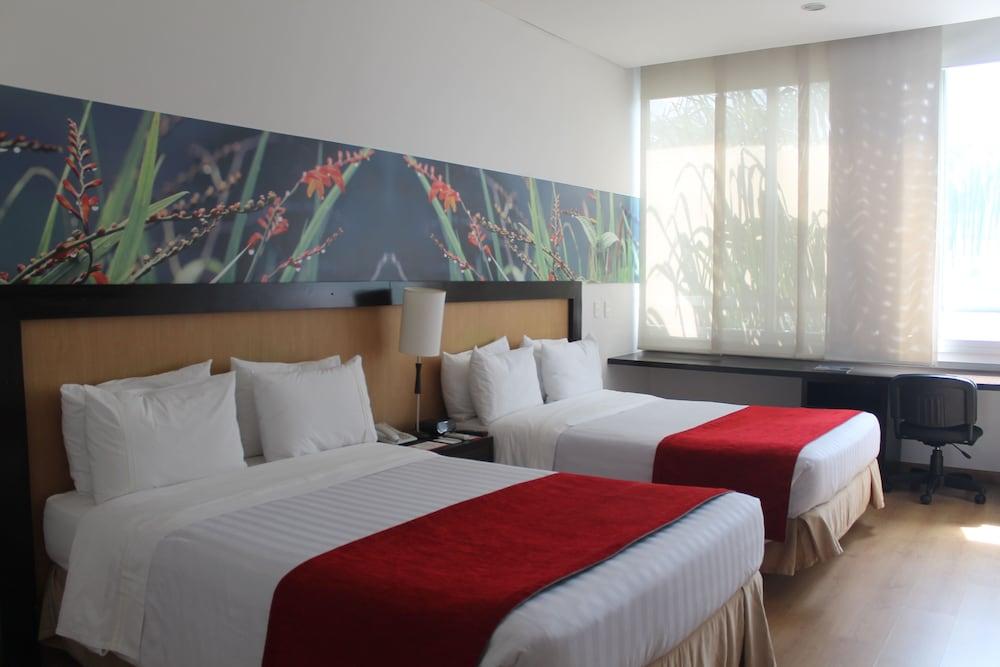 Mi Hotel Sandiego Medellin Exterior photo